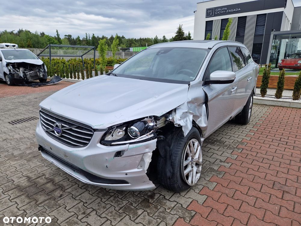 Volvo XC 60 D4 AWD Summum - 8