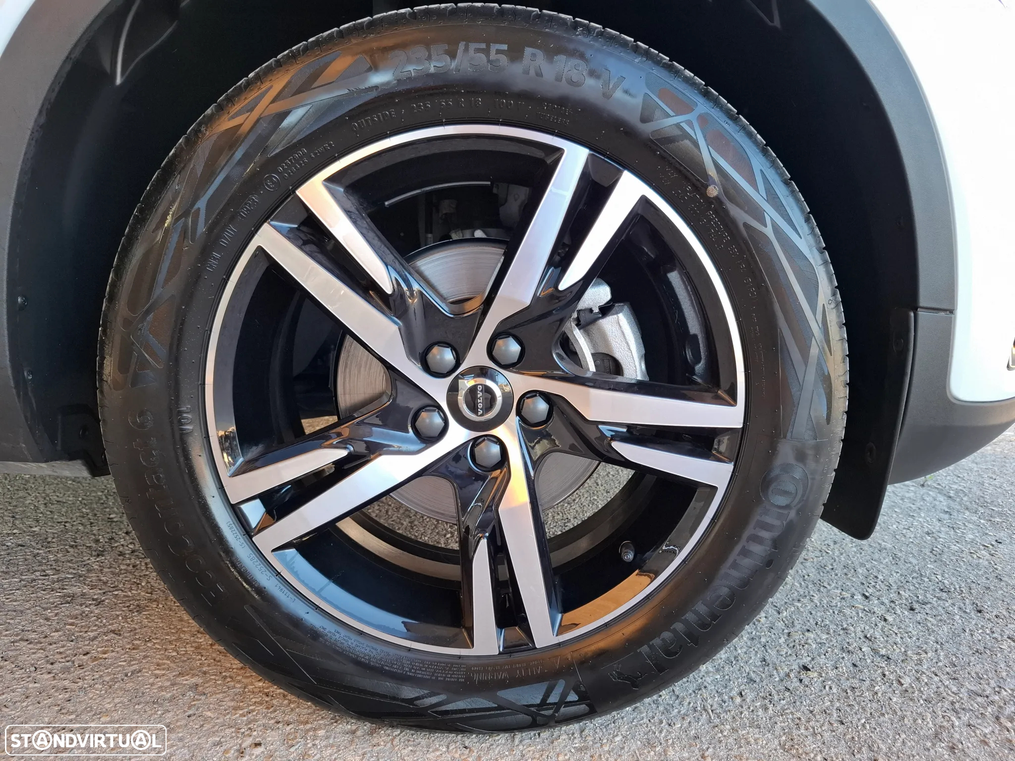 Volvo XC 40 1.5 T2 Plus Dark Auto - 57