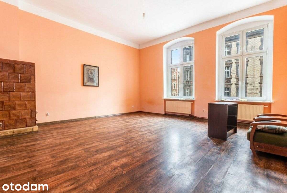 Duże mieszkanie w kamienicy w centrum Zabrza