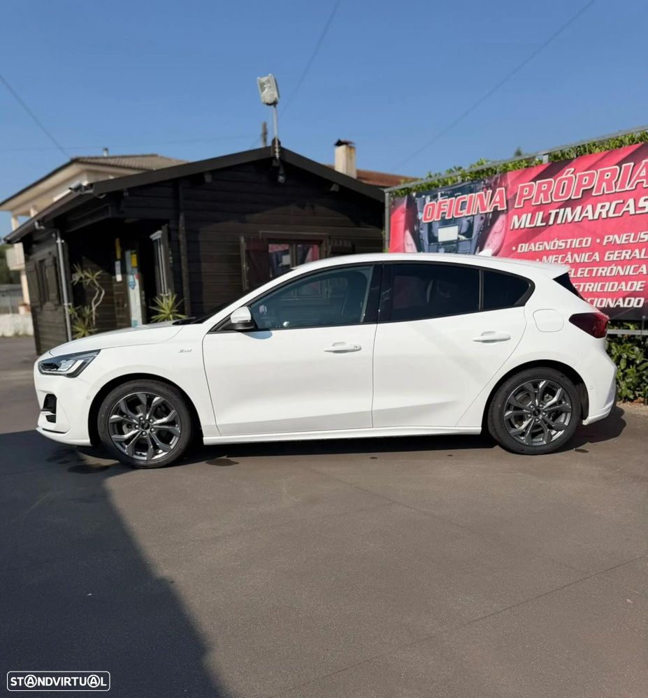 Ford Focus 1.0 EcoBoost MHEV ST-Line - 12