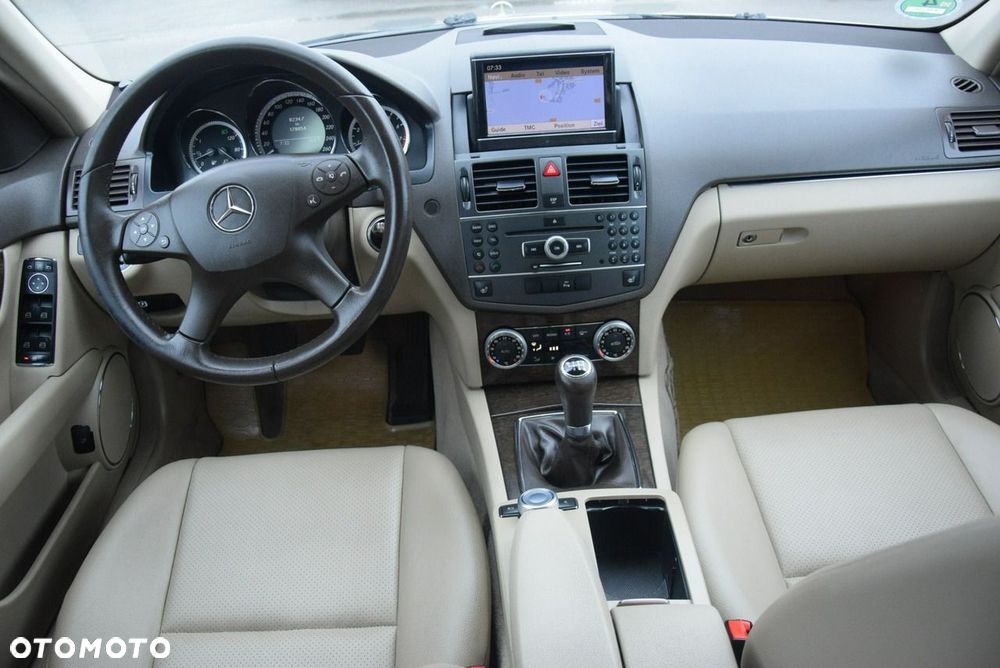Mercedes-Benz Klasa C - 29