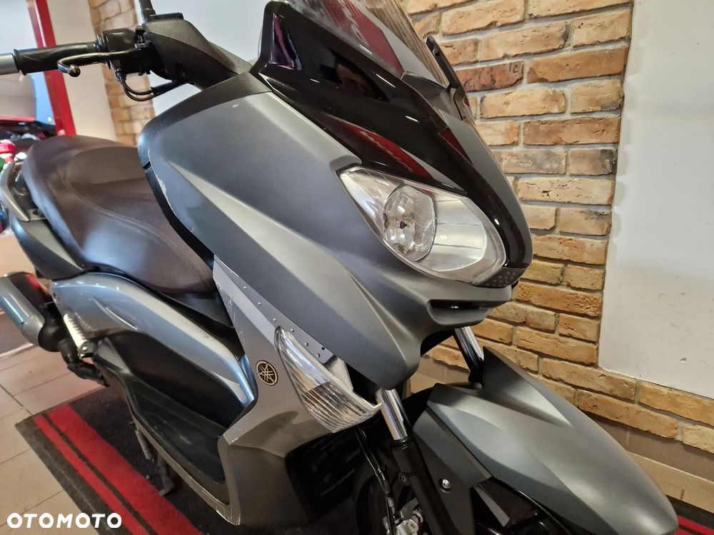 Yamaha X-max - 27