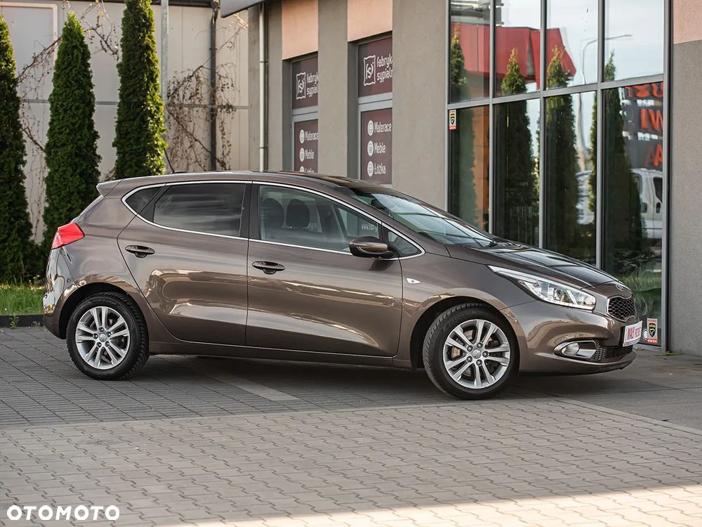 Kia Ceed 1.6 GDI Platinum Edition - 3