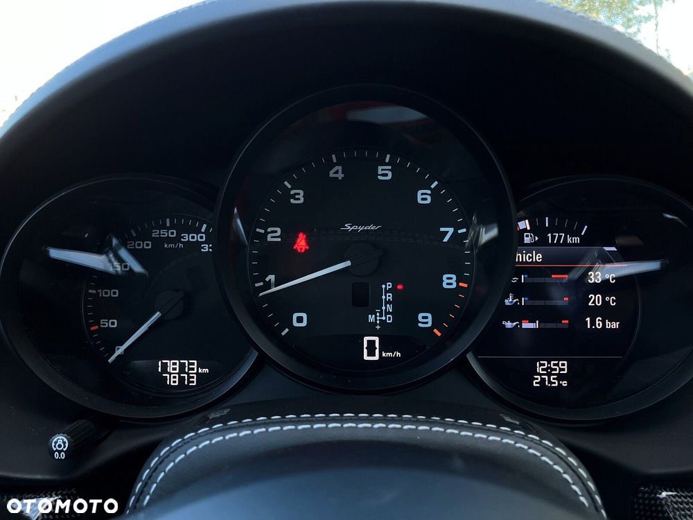 Porsche 718 Spyder - 22