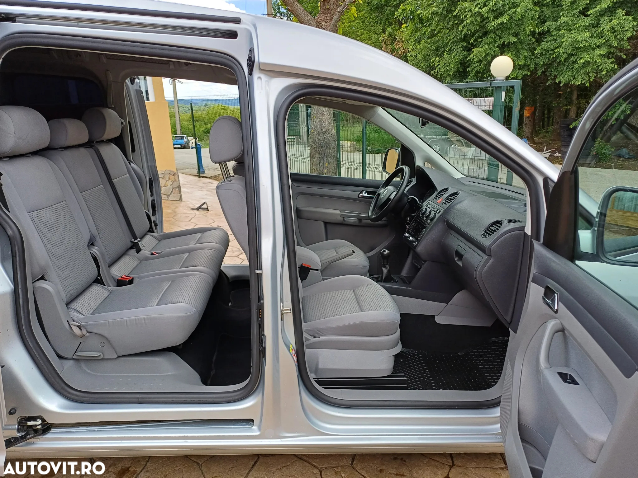 Volkswagen Caddy 1.9 TDI DPF Life (7-Si.) - 8
