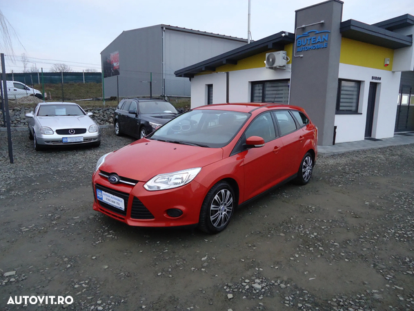 Ford Focus 1.0 EcoBoost Start-Stopp-System Ambiente