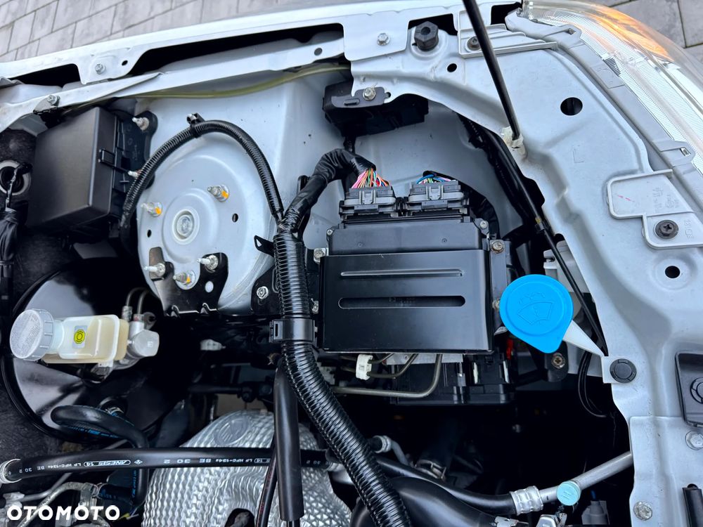Suzuki Grand Vitara 2.4 Premium EU5 - 23