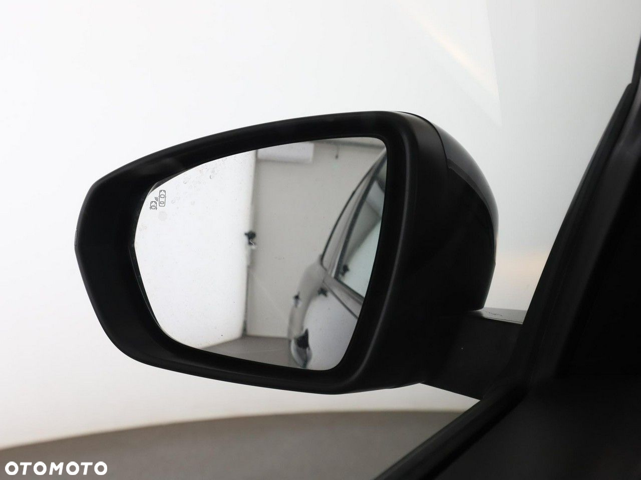 Peugeot 3008 1.5 BlueHDi Allure S&S EAT8 - 36