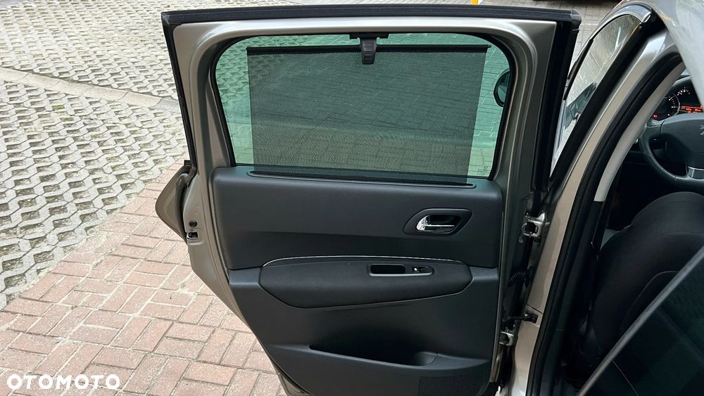 Peugeot 3008 HDi FAP 165 Automatik Platinum - 27
