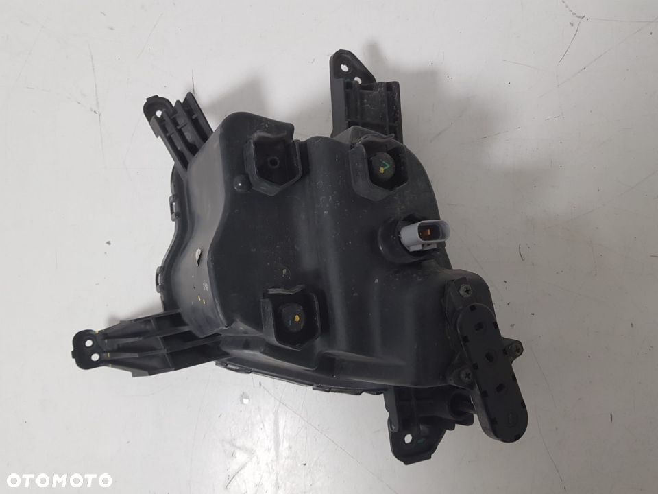 KIA SORENTO III LIFT 14-17 HALOGEN LED LEWY 92201C5200 - 4