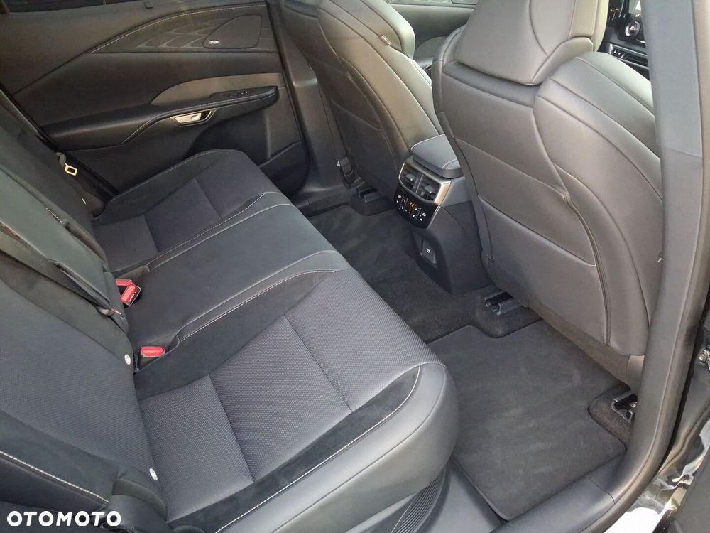 Lexus RX - 21