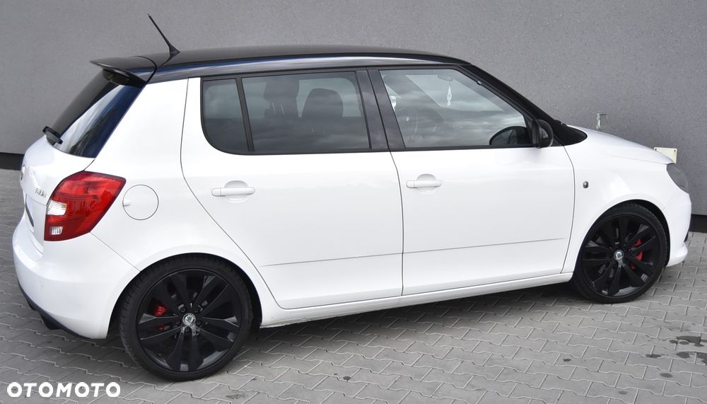 Skoda Fabia 1.4 TSI DSG RS - 18
