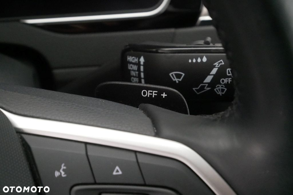 Volkswagen Passat 2.0 TDI Elegance DSG - 27