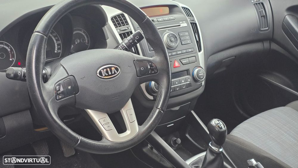 Kia Ceed 1.4 CVVT LX ISG - 7