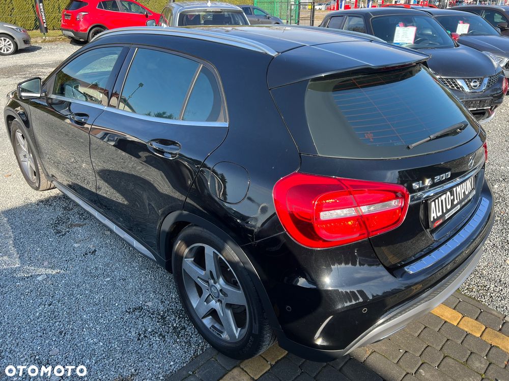 Mercedes-Benz GLA 200 AMG Line - 23