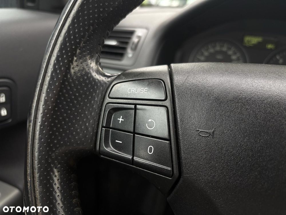 Volvo C30 1.6D - 18