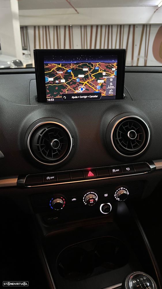 Audi A3 Sportback 2.0 TDI Design - 20