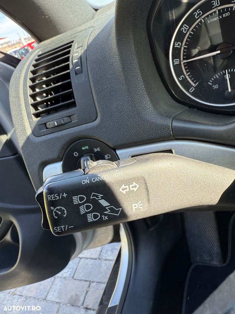 Skoda Octavia 2.0 TDI CR DPF RS - 19