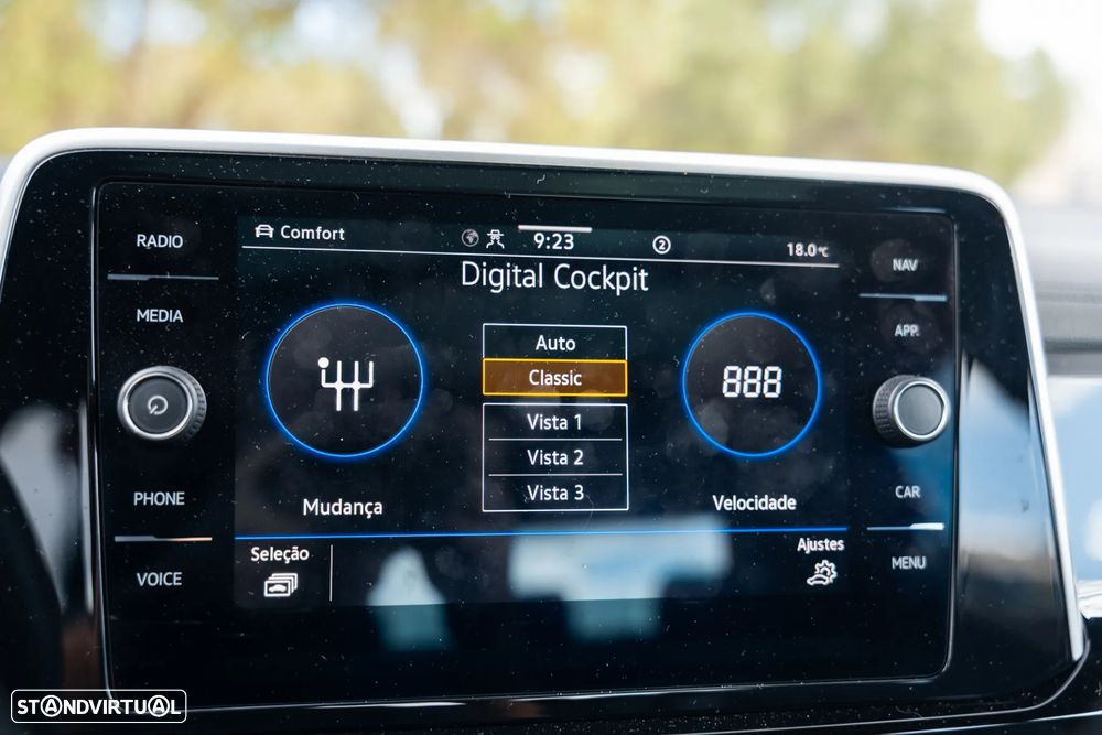 VW T-Roc 2.0 TDI R-Line DSG - 24