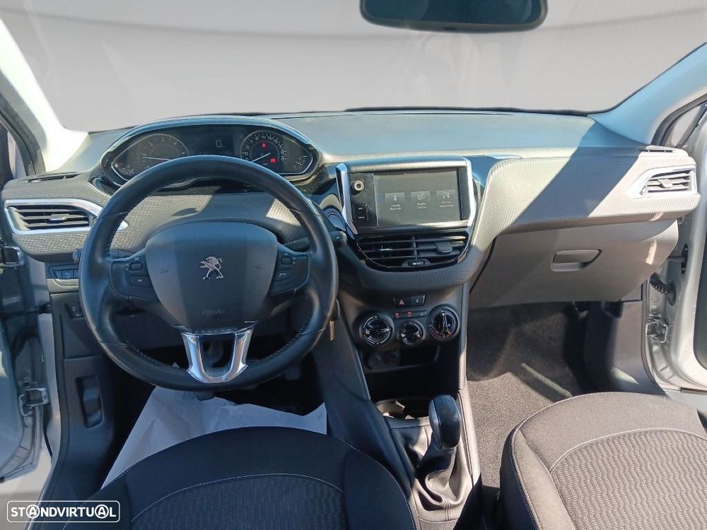 Peugeot 208 1.6 BlueHDi Style - 19