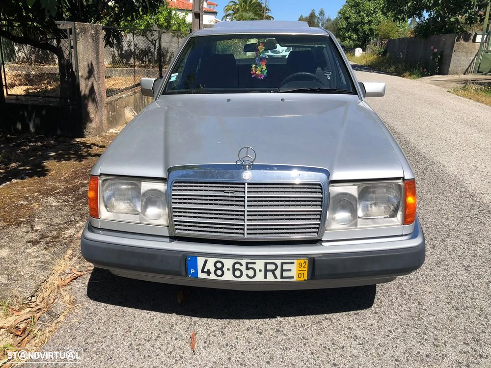 Mercedes-Benz E 200 D - 8