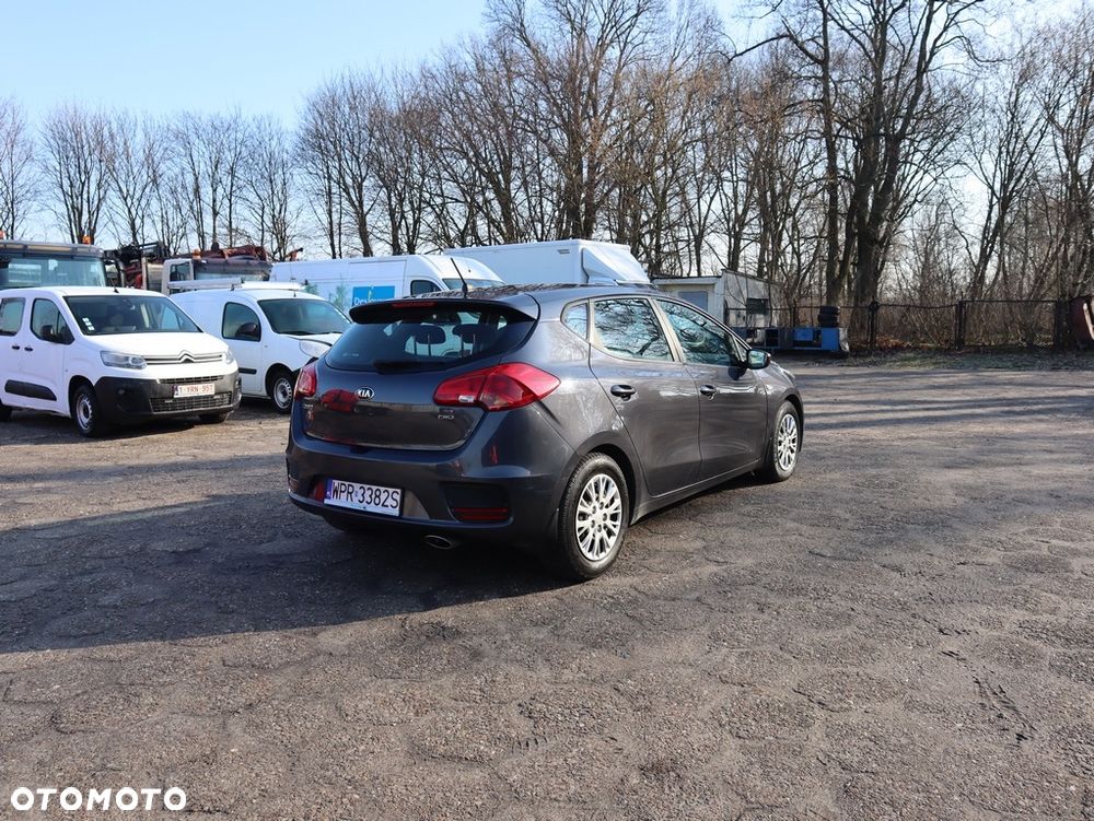 Kia Ceed 1.6 CRDi M - 6