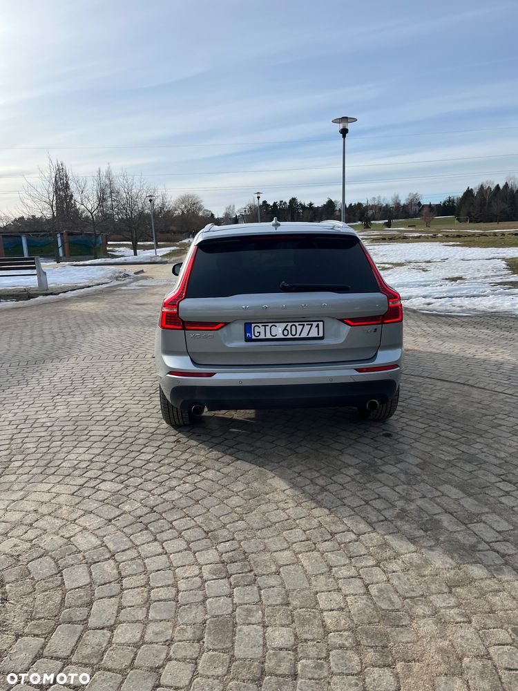 Volvo XC 60 T6 AWD Geartronic Momentum Pro - 3