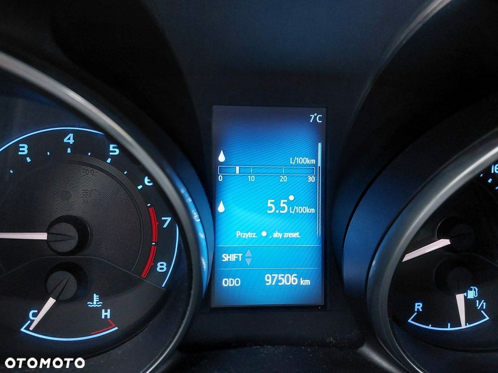 Toyota Auris 1.6 Premium - 27