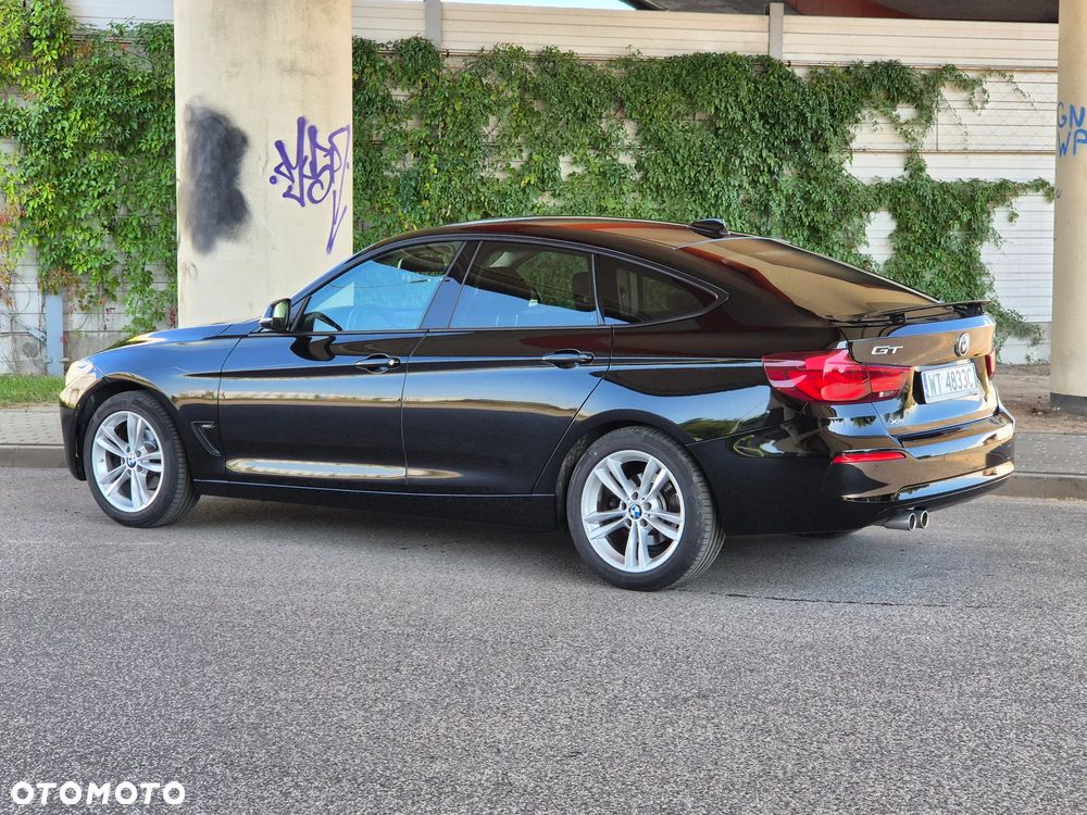 BMW 3GT 320i xDrive - 14