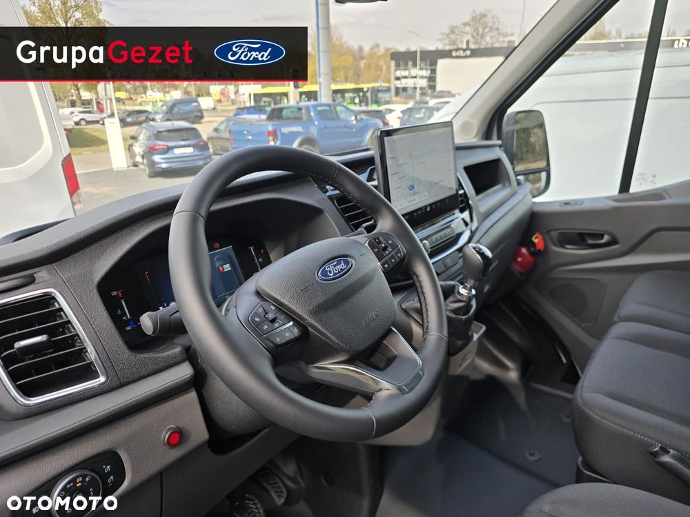 Ford Transit - 12