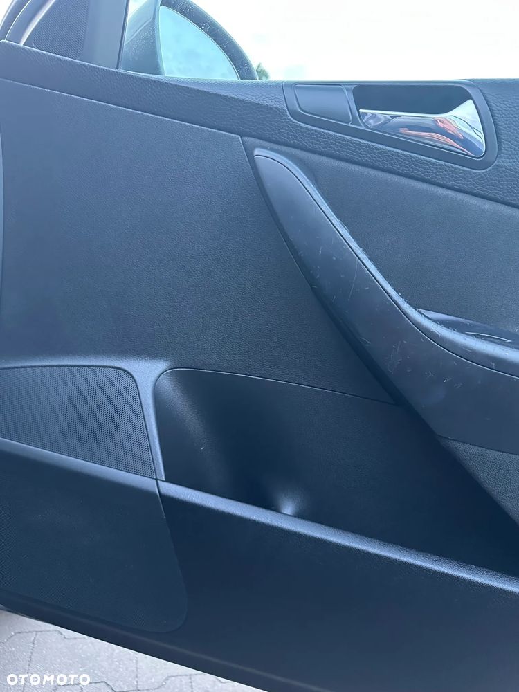 Volkswagen Passat - 24