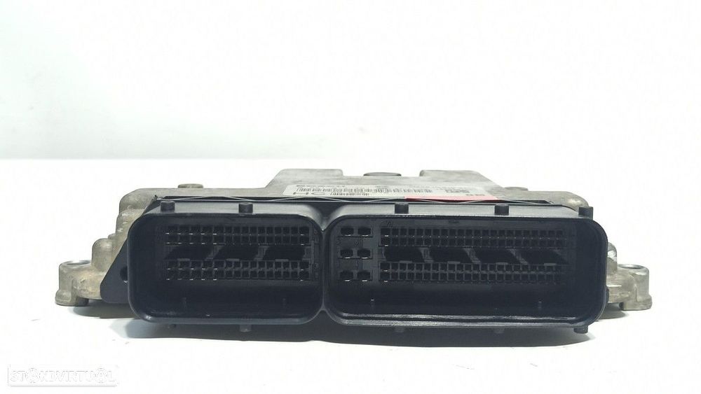 CENTRALINA DO MOTOR UCE OPEL ASTRA GTC 1.9 CDTI - 3