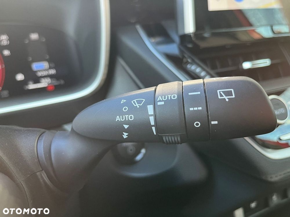 Toyota Corolla Cross 2.0 Hybrid Executive - 28