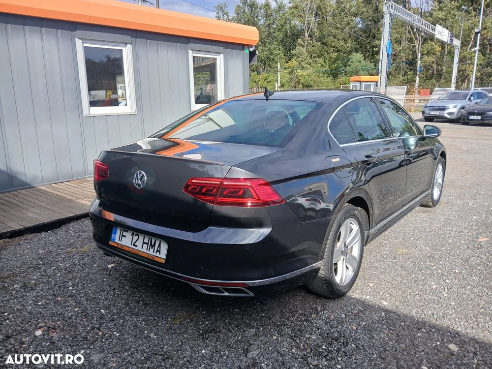 Volkswagen Passat 2.0 TDI DSG Highline - 3