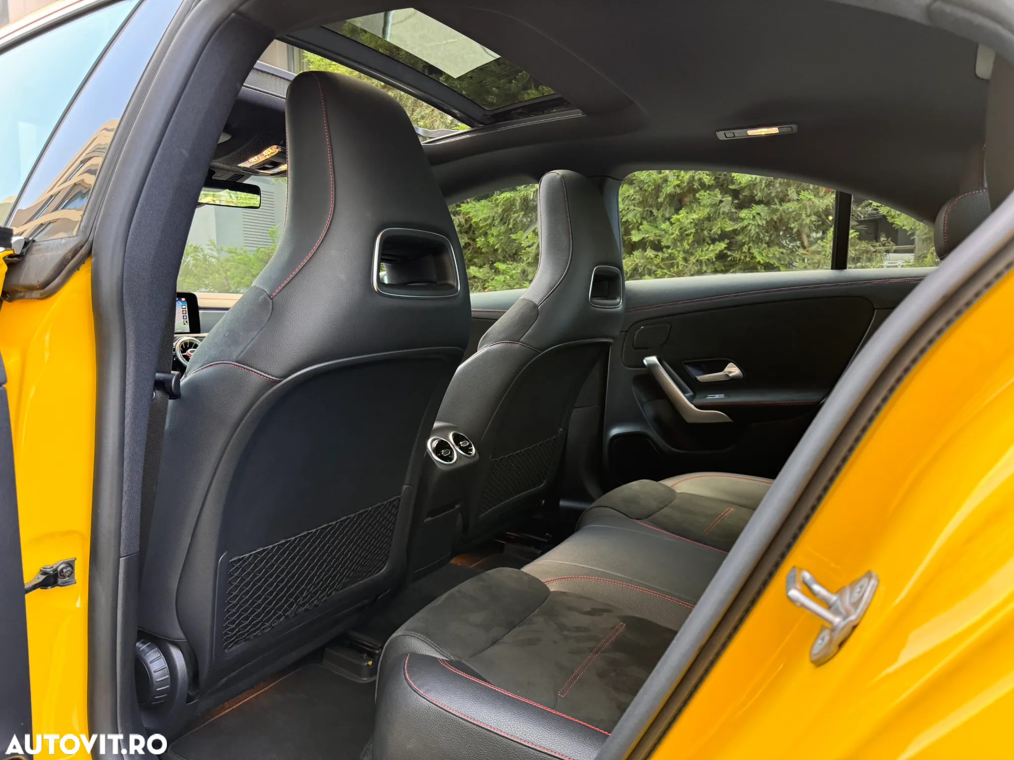 Mercedes-Benz CLA 180 d Shooting Brake 7G-DCT AMG Line - 13