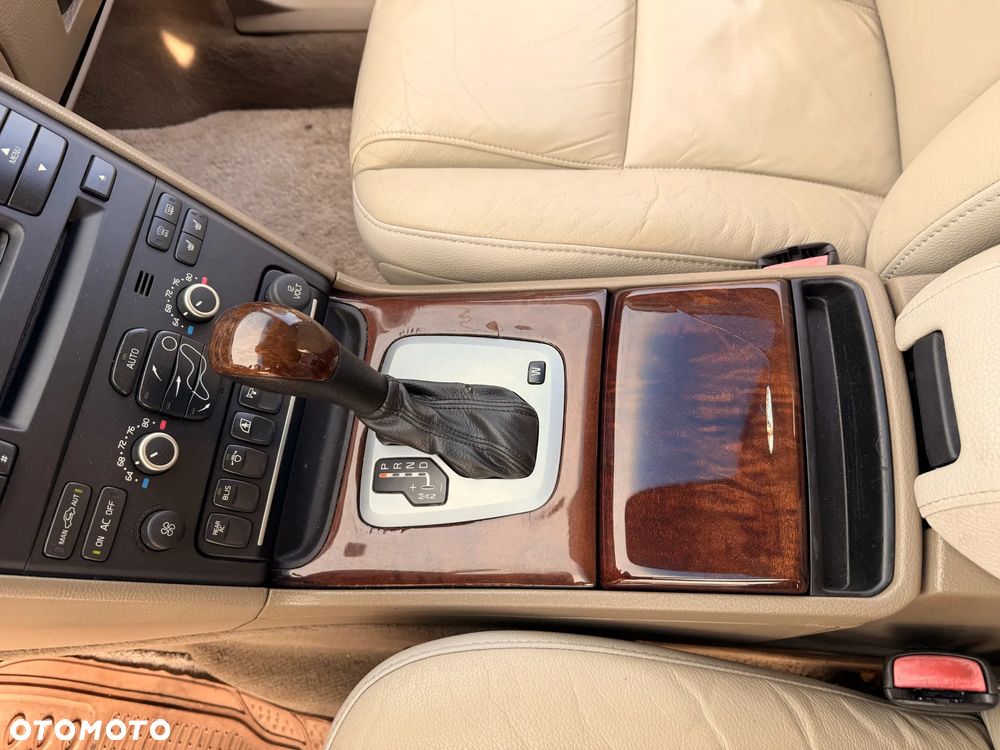 Volvo XC 90 3.2 AWD Executive - 14