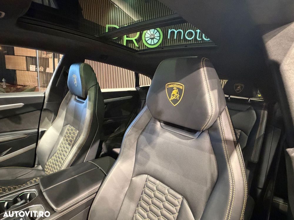 Lamborghini URUS - 23