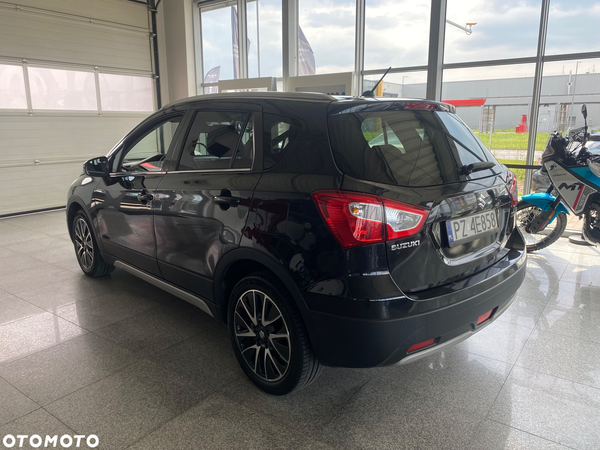 Suzuki SX4 1.6 Comfort Plus - 3