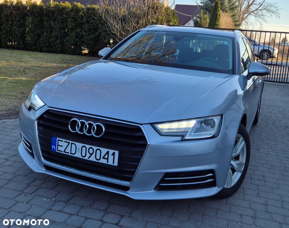 Audi A4 Avant - 1