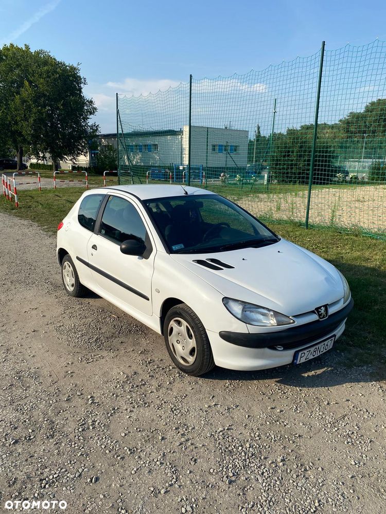 Peugeot 206 - 1
