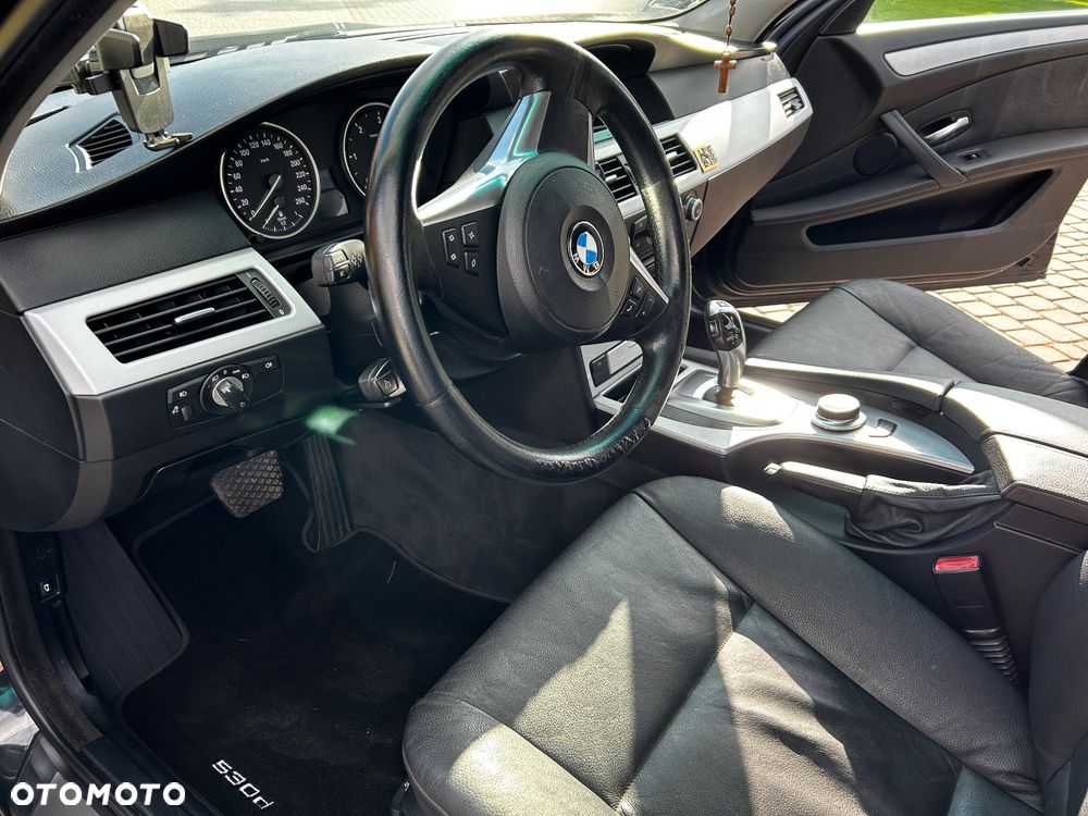 BMW Seria 5 530d xDrive - 8