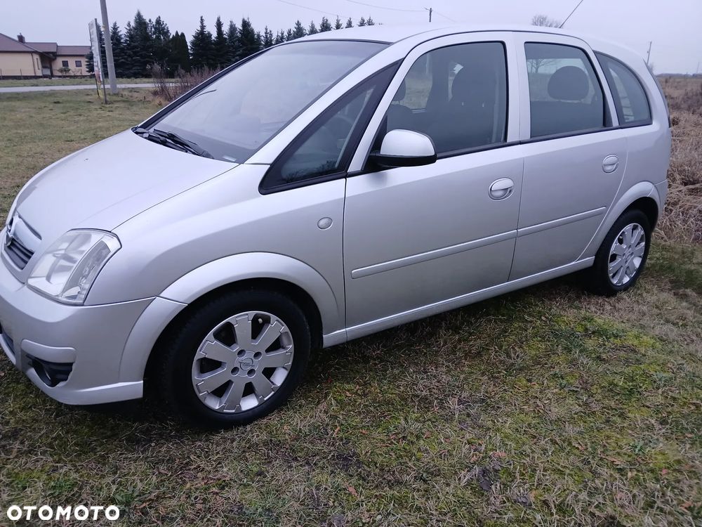 Opel Meriva 1.6 16V Cosmo - 3