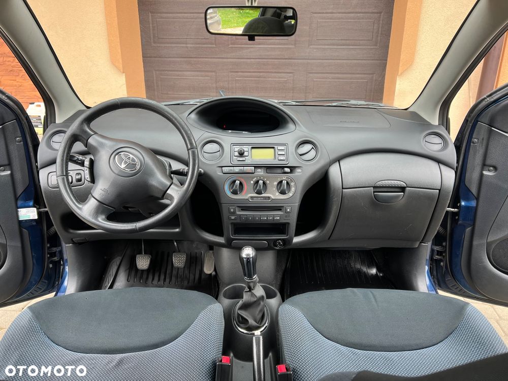 Toyota Yaris 1.0 Sol - 7