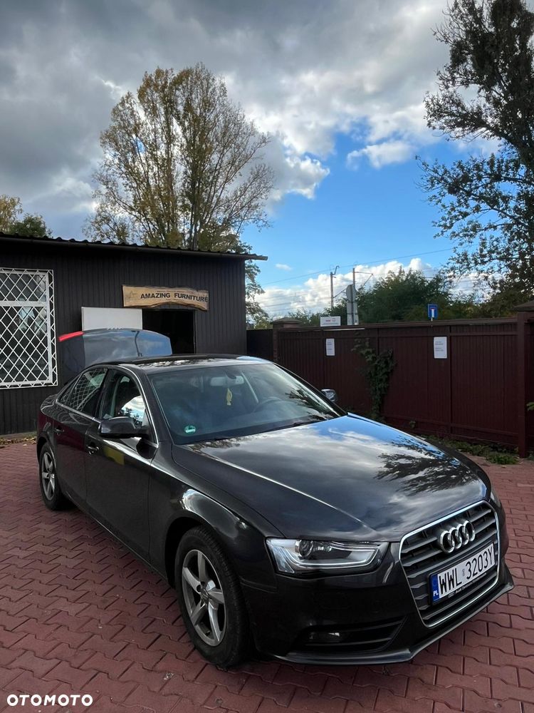 Audi A4 Limousine - 15