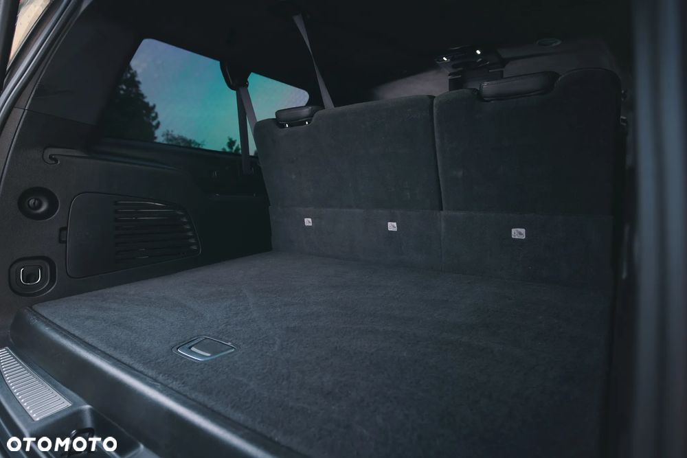 Cadillac Escalade - 27