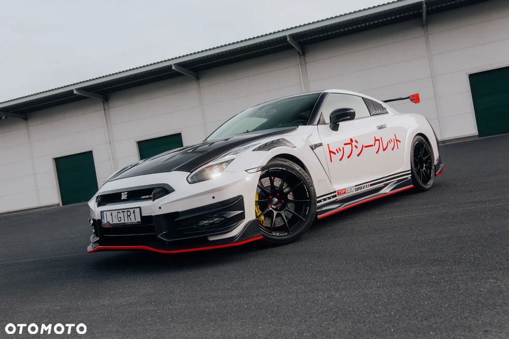 Nissan GT-R - 20