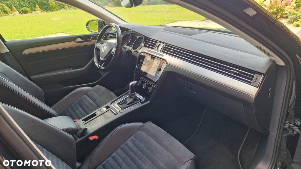 Volkswagen Passat 2.0 TDI Bi-Turbo BMT 4Mot Highline DSG - 17