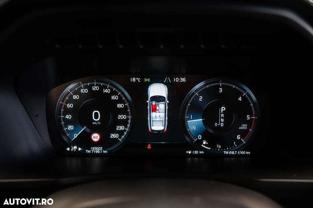 Volvo XC 90 D5 AWD Geartronic Inscription - 24