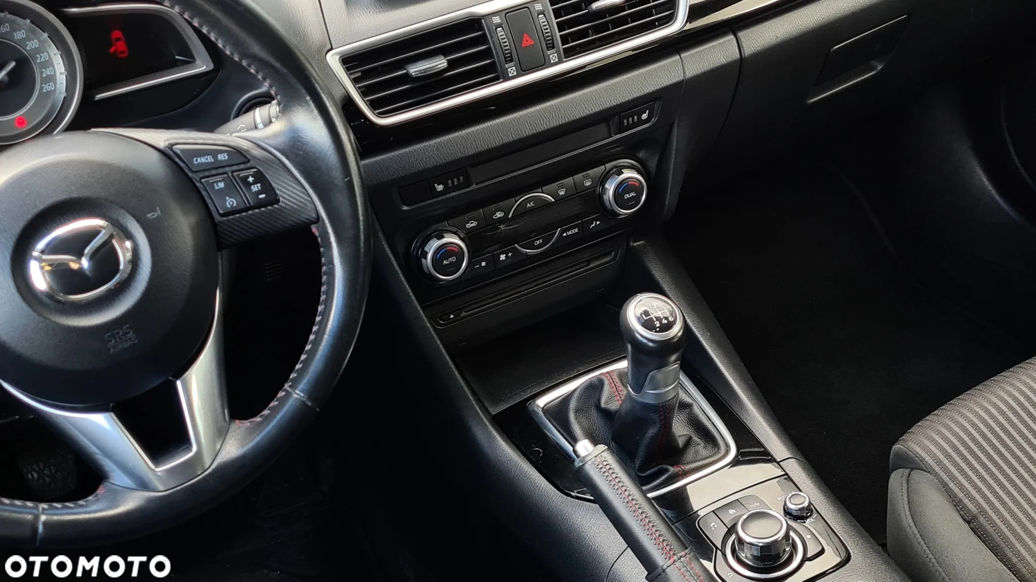 Mazda 3 - 7