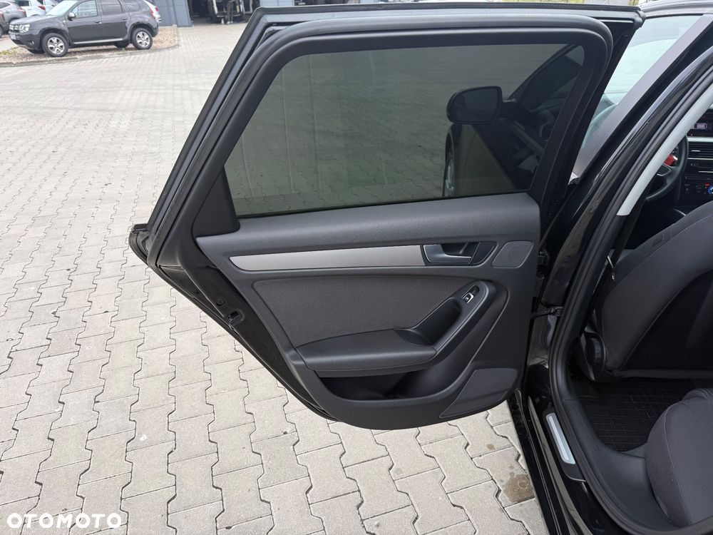 Audi A4 Avant 2.0 TDI DPF Ambition - 17